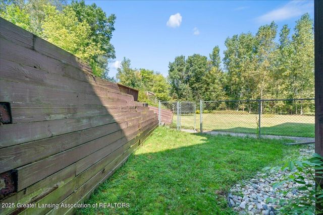 9760 Blue Heron Drive, Eaton Rapids, MI 48827