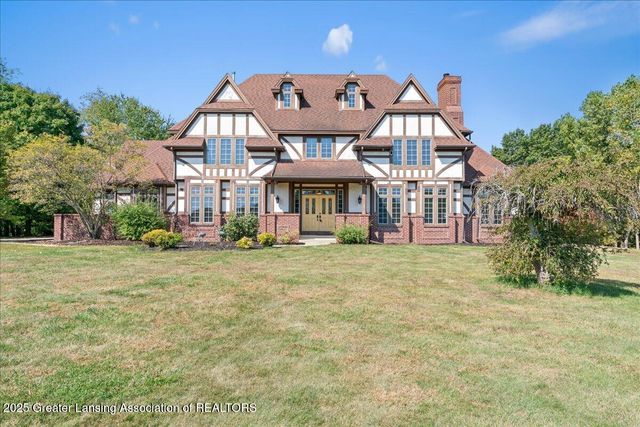 9760 Blue Heron Drive, Eaton Rapids, MI 48827