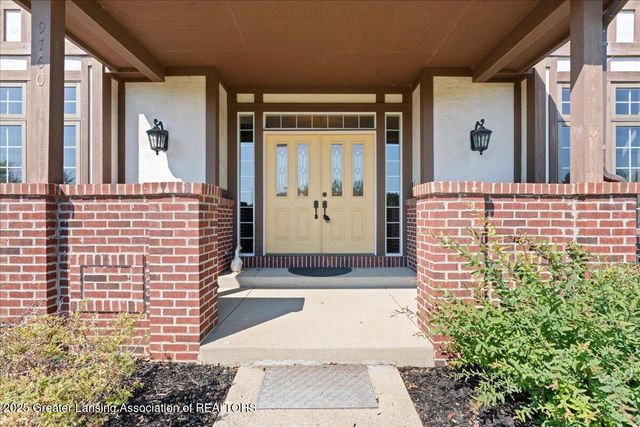 9760 Blue Heron Drive, Eaton Rapids, MI 48827