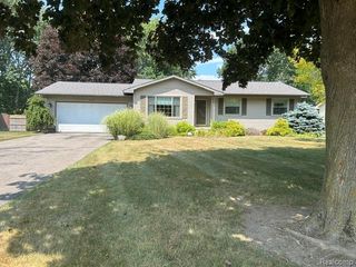 6220 Thorncliff Drive, Swartz Creek, MI 48473