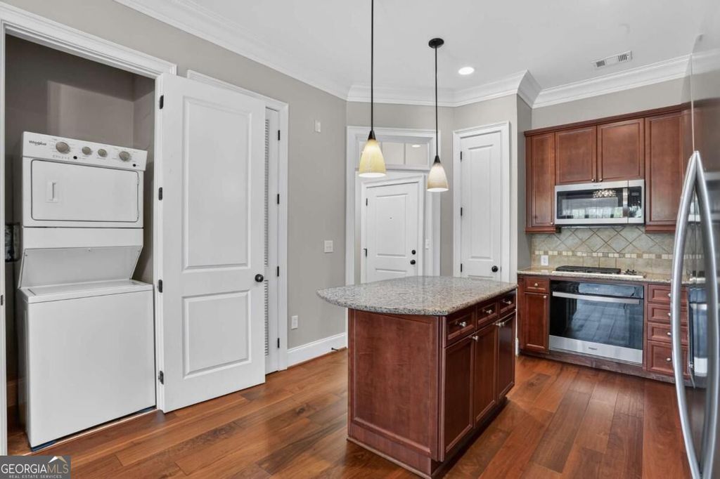 3635 E Paces Circle NE 1410, Atlanta, GA 30326 — exterior