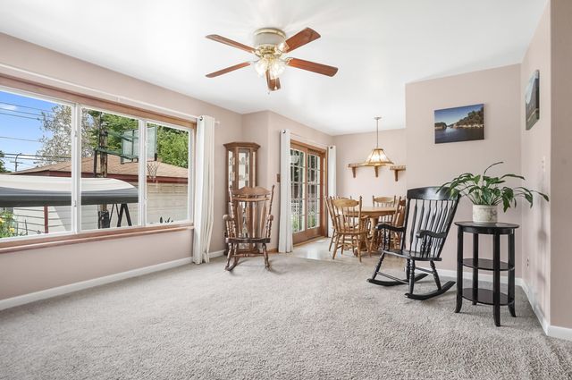 35046 Nancy Street, Westland, MI 48186