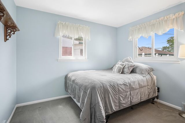 35046 Nancy Street, Westland, MI 48186
