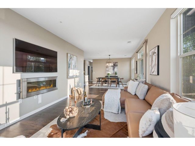 13598 Via Varra 201, Broomfield, CO 80020