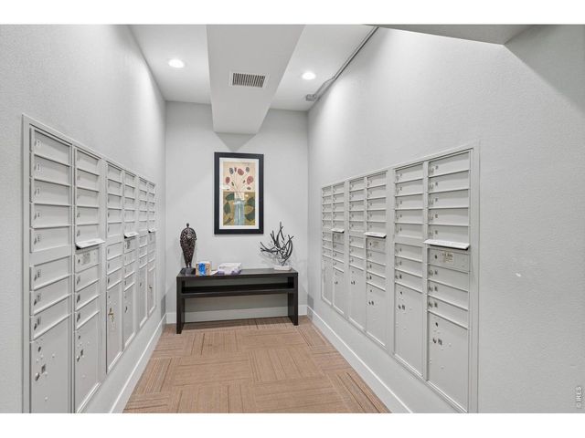 13598 Via Varra 201, Broomfield, CO 80020