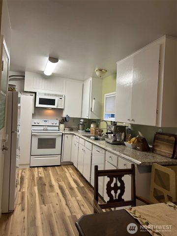 220 N Main Street, Kittitas, WA 98934