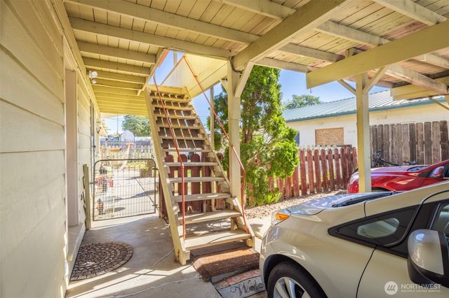 220 N Main Street, Kittitas, WA 98934