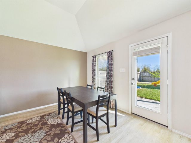 1237 Steed Bluff Drive, Alvin, TX 77511