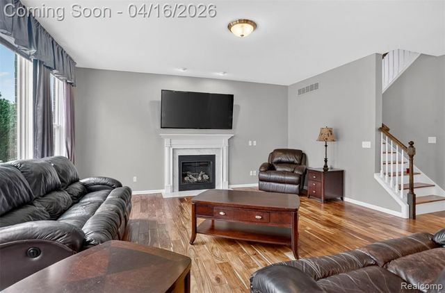 3595 Hogan Circle, Rochester, MI 48307