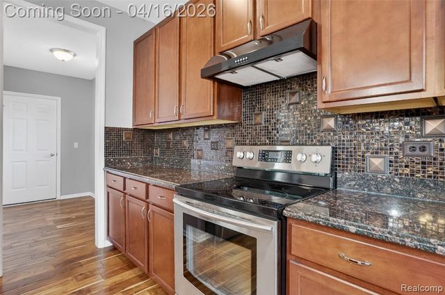 3595 Hogan Circle, Rochester, MI 48307