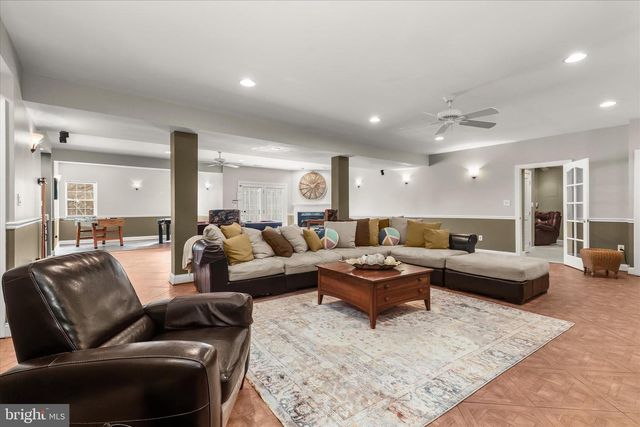 8061 HUNTERBROOKE LN, Fulton, MD 20759