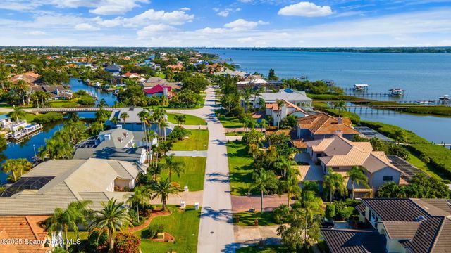 484 Lanternback Island Drive, Satellite Beach, FL 32937