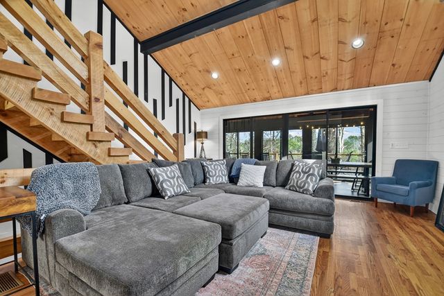 59 Chiefs Lane, Blue Ridge, GA 30513