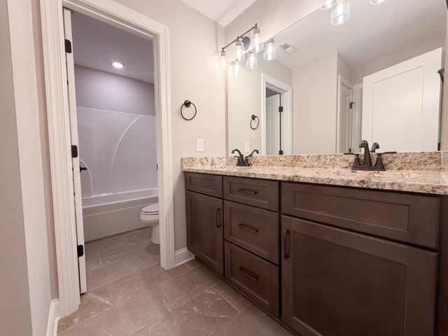 1307 Christina Ct, Lebanon, TN 37087