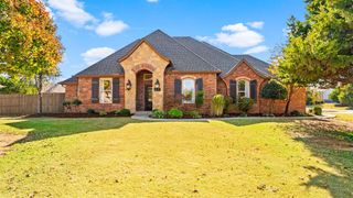 624 E Olivia Terrace, Mustang, OK 73064