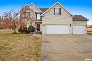 13921 N RIVER CREST Drive, Chillicothe, IL 61523