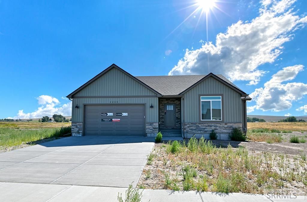 5248 Big River Rd, Iona, ID 83427