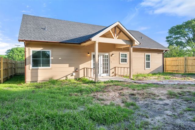 815 E Collin Street, Corsicana, TX 75110