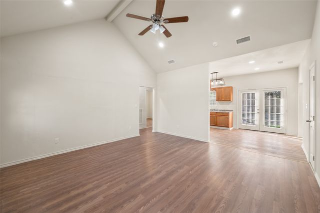815 E Collin Street, Corsicana, TX 75110