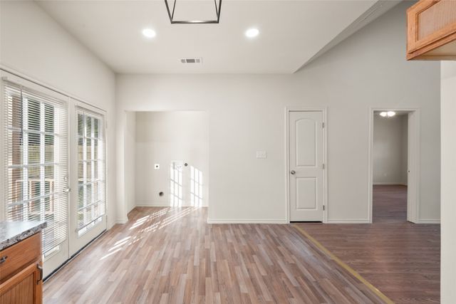 815 E Collin Street, Corsicana, TX 75110