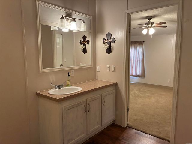 603 N Morgan St, Hamburg, AR 71646