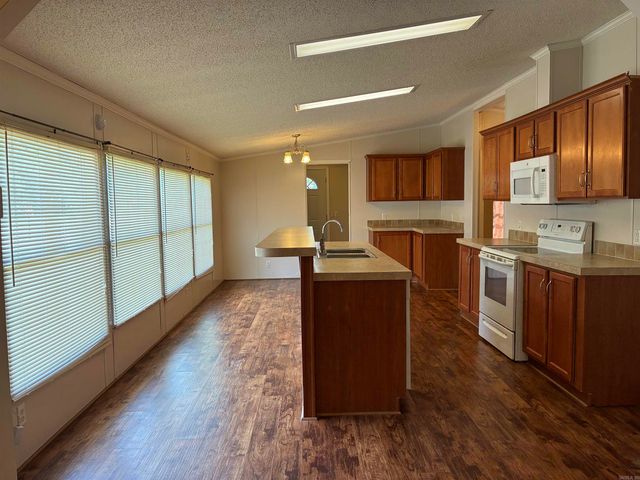 603 N Morgan St, Hamburg, AR 71646