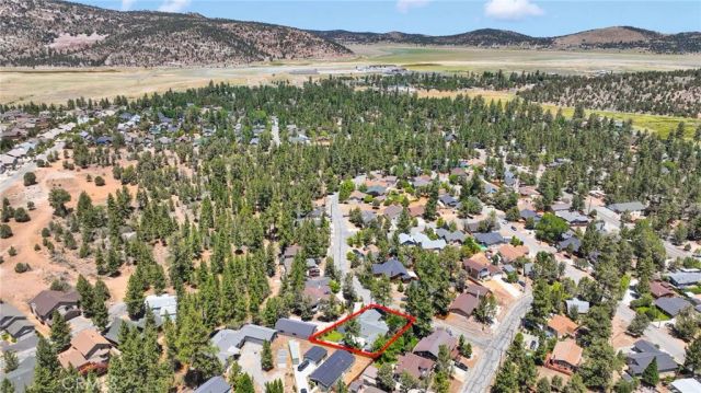 377 Sites Way, Big Bear City, CA 92314