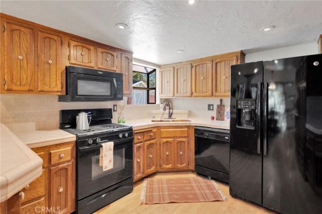 377 Sites Way, Big Bear City, CA 92314