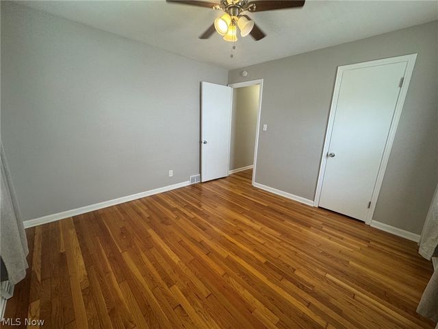 1132 Gordon Road, Lyndhurst, OH 44124