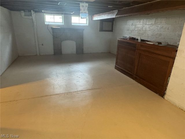 1132 Gordon Road, Lyndhurst, OH 44124
