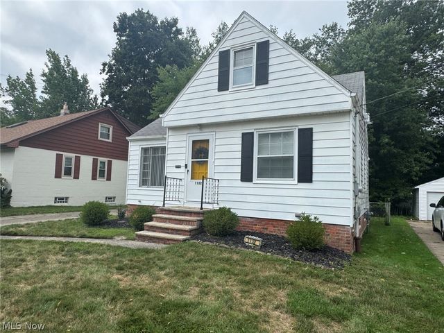 1132 Gordon Road, Lyndhurst, OH 44124
