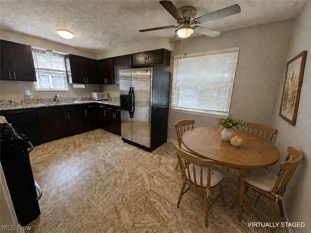 1132 Gordon Road, Lyndhurst, OH 44124