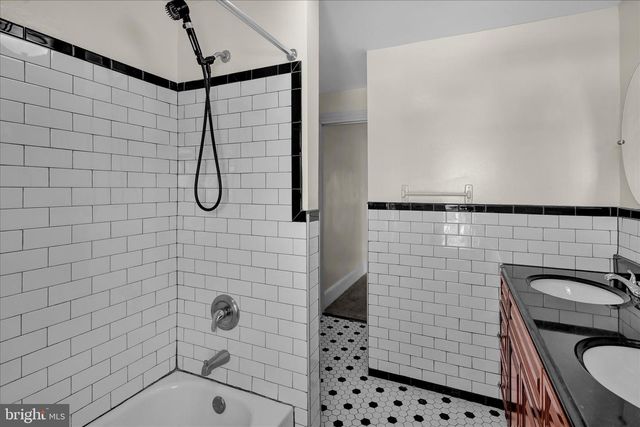 715 MOUNT LAUREL AVE, Temple, PA 19560