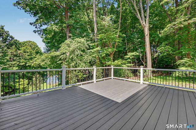 238 Mimosa Circle, Ridgefield, CT 06877
