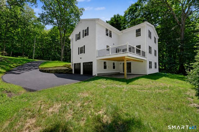 238 Mimosa Circle, Ridgefield, CT 06877