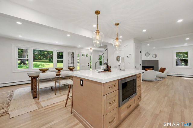 238 Mimosa Circle, Ridgefield, CT 06877