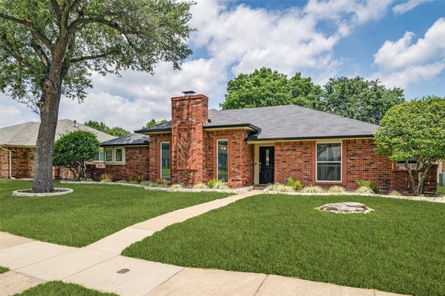 3701 Christopher Drive, Rowlett, TX 75088