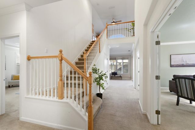 1047 Elsworth Way, Folsom, CA 95630