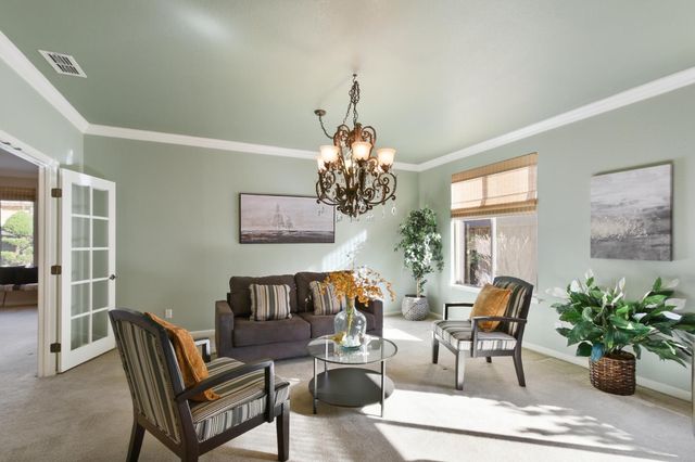 1047 Elsworth Way, Folsom, CA 95630