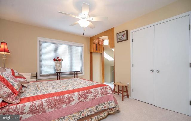 11696 FOX GLEN DR, Oakton, VA 22124