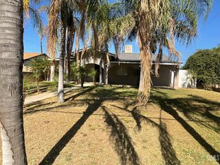 1020 Fairfax Road, Bakersfield, CA 93306