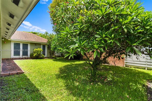 10344 SW 141st Ct, Miami, FL 33186