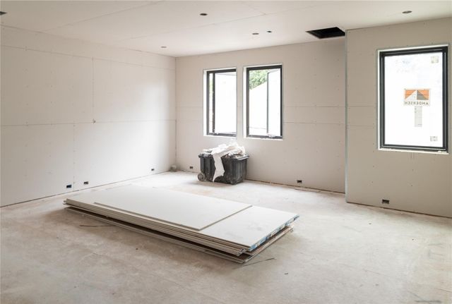 5409 Chevy Chase A, Houston, TX 77056