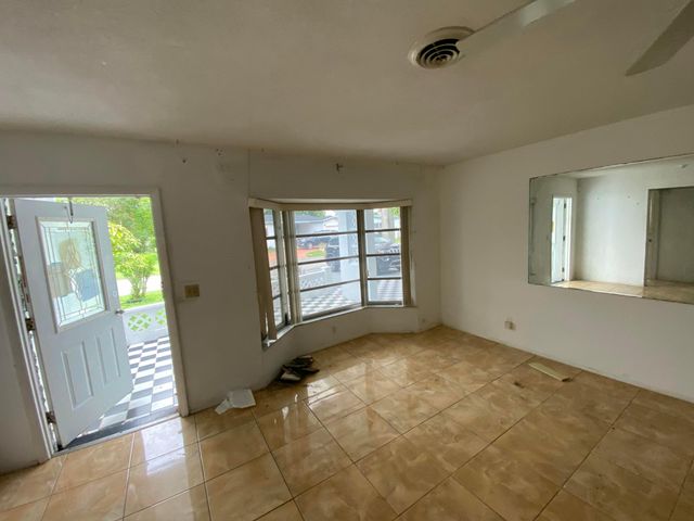 5139 NW 43rd Court, Lauderdale Lakes, FL 33319