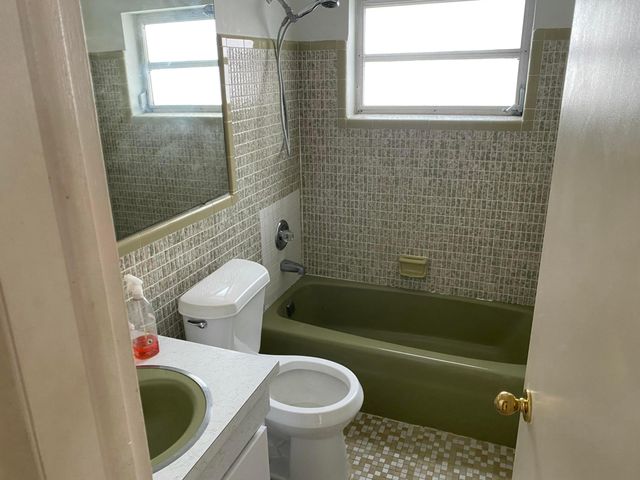 5139 NW 43rd Court, Lauderdale Lakes, FL 33319