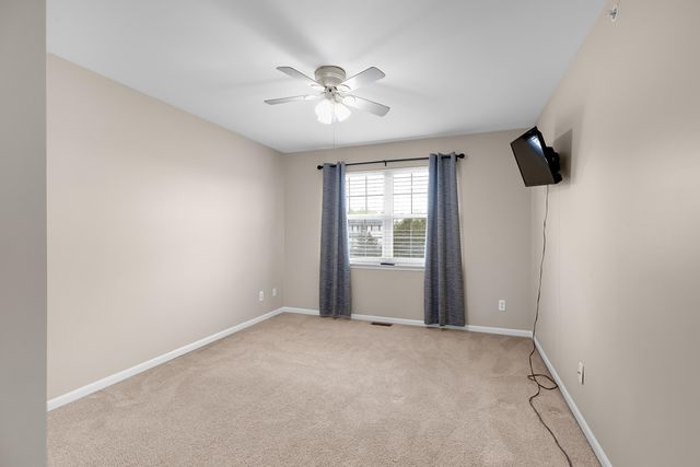 16992 Farmington Road, Livonia, MI 48154