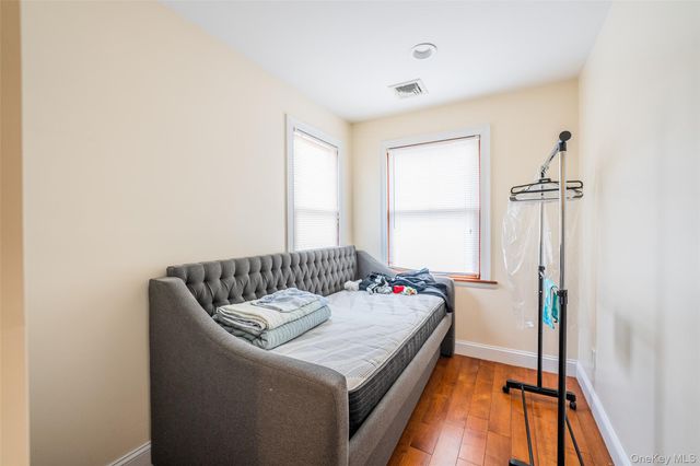 88 Elmwood Street, Plainview, NY 11803