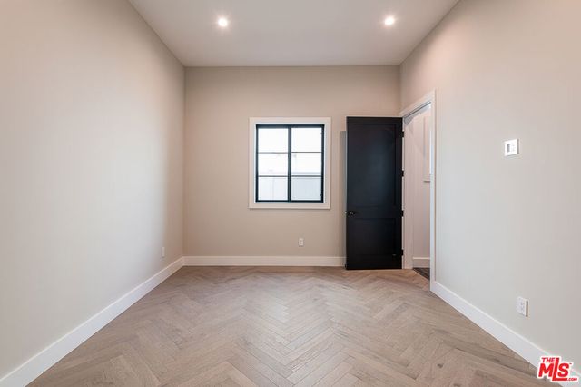 14752 Hartsook Street, Sherman Oaks, CA 91403