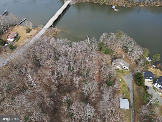 115 WATERSIDE LN, Montross, VA 22520