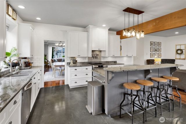 737 Sunrise Drive, Lynden, WA 98264